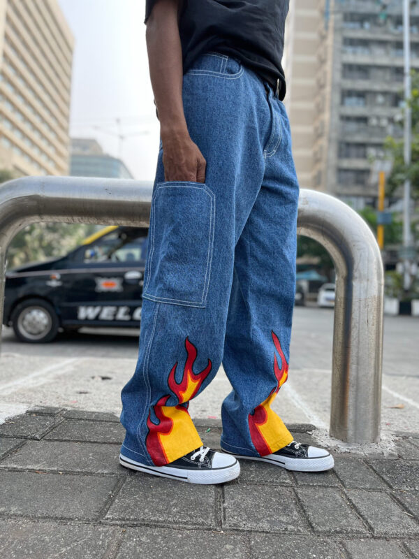 Flame printed baggy jeans - Image 4